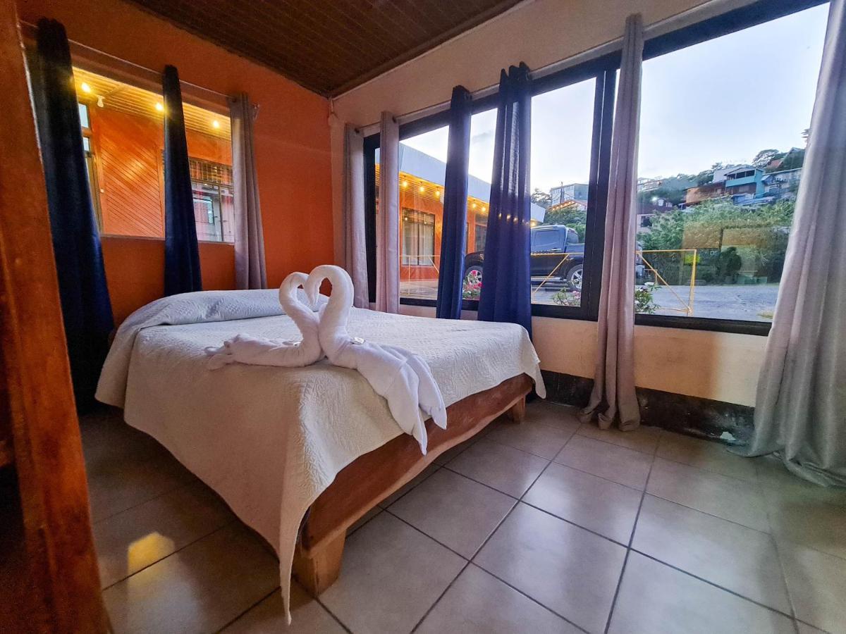 الجبل الأخضر Cabinas Selva Verde المظهر الخارجي الصورة